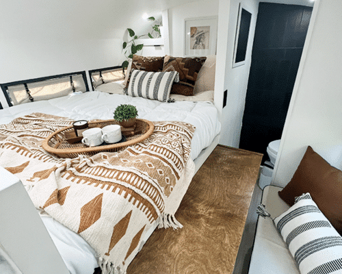 4 window short skoolie idea